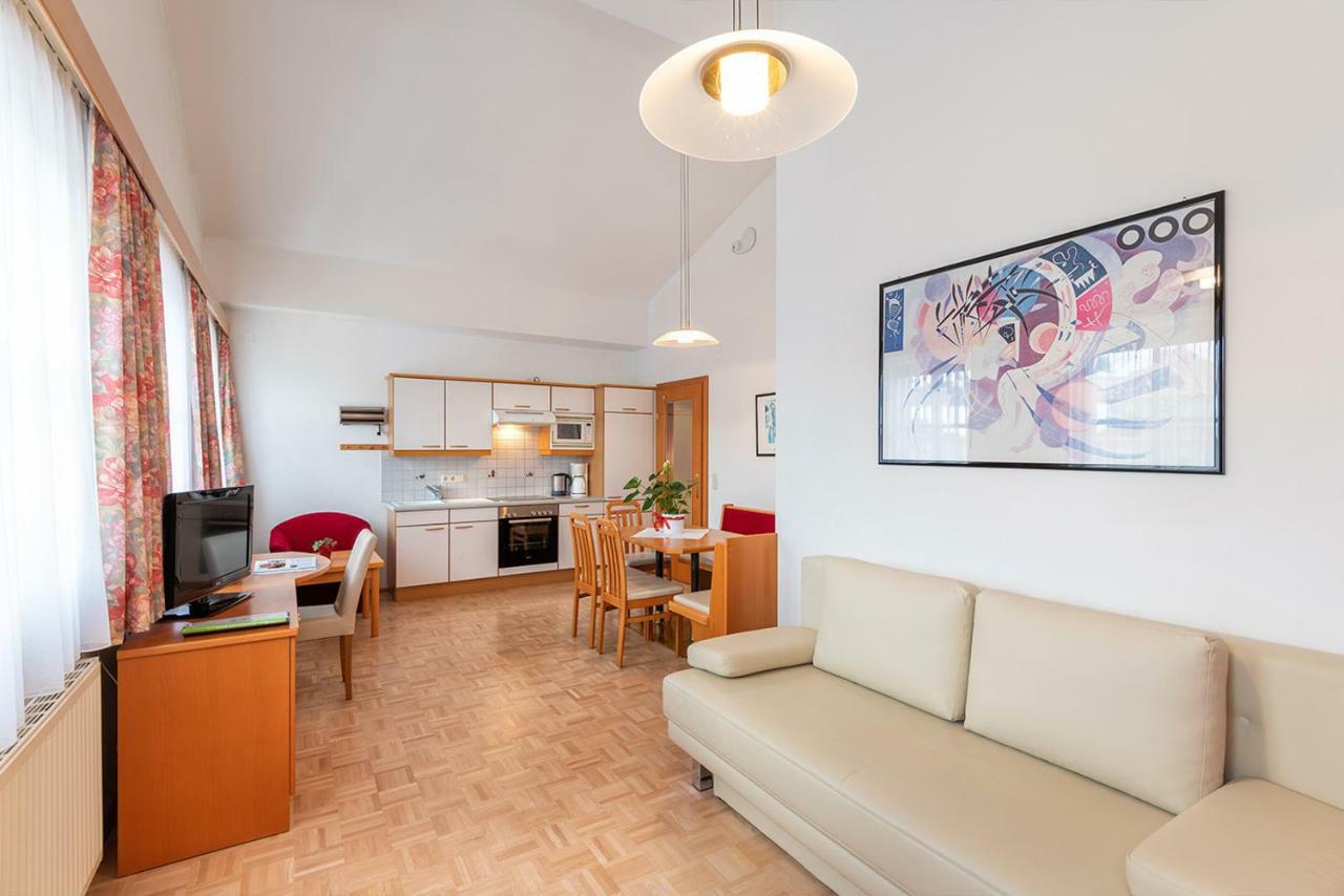 Dr. Aufmesser Appartements オーバータウエルン エクステリア 写真