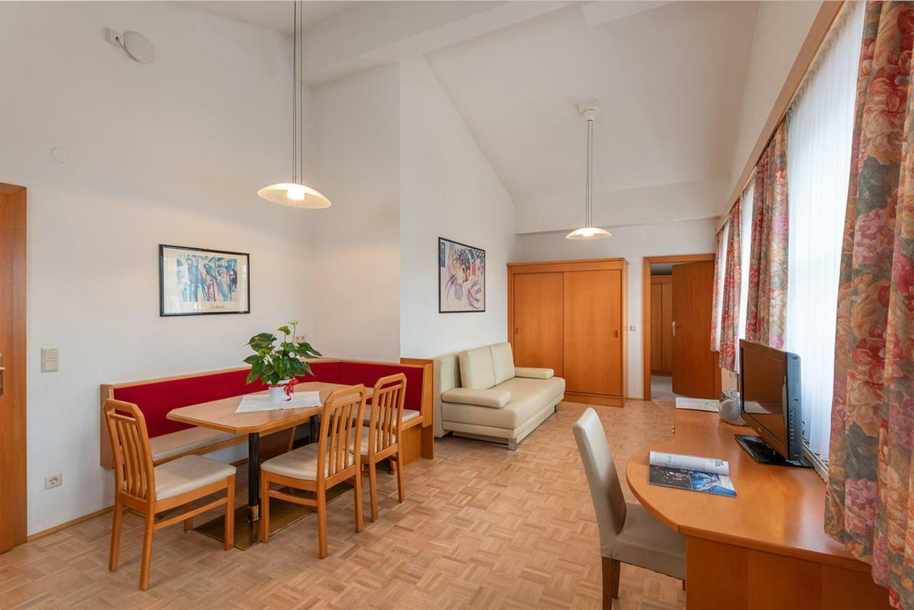 Dr. Aufmesser Appartements オーバータウエルン エクステリア 写真